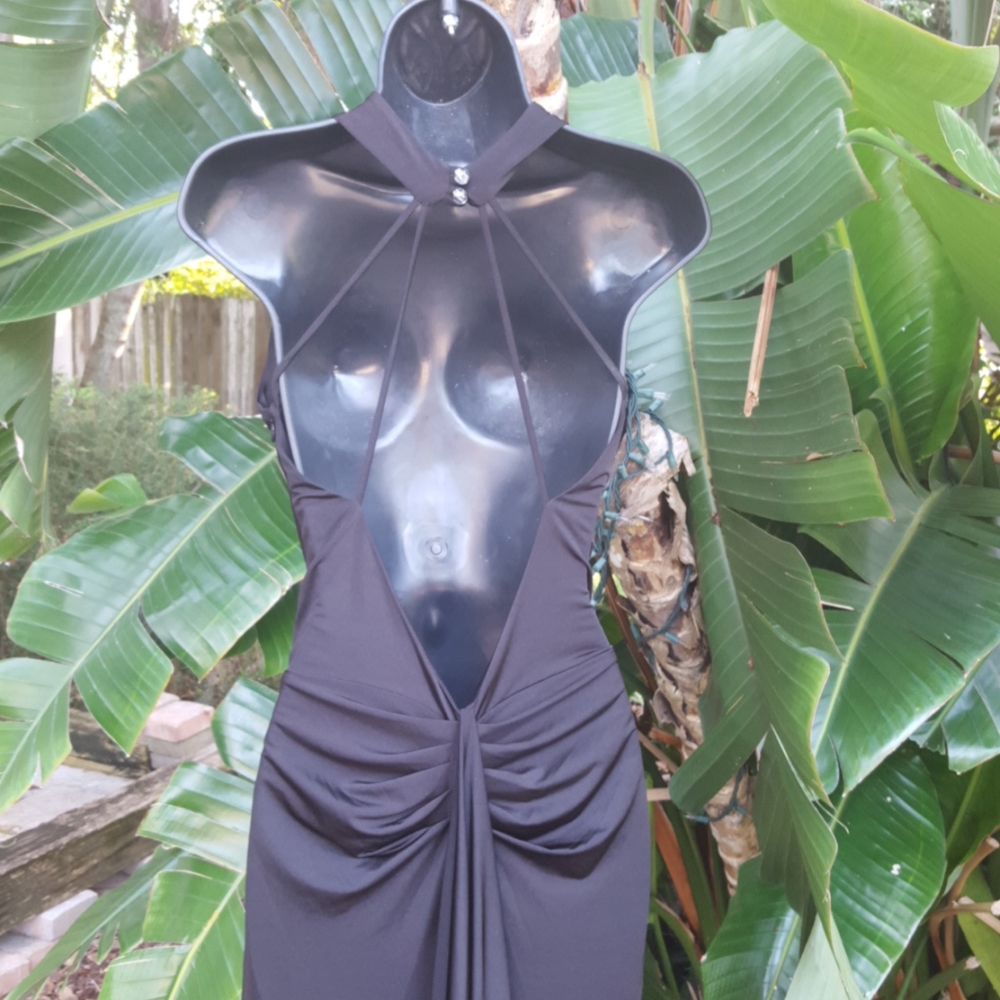 Backless formal - Picture 3 of 6